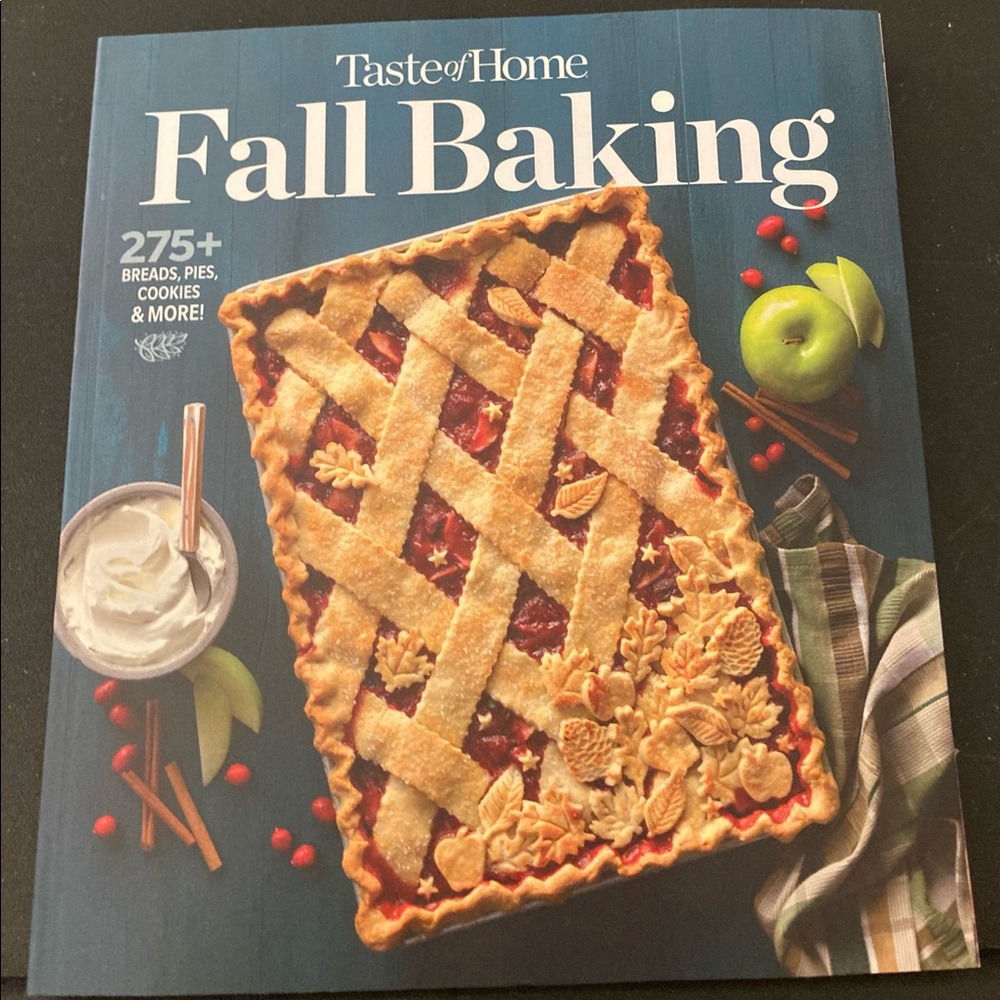 Taste of Home 2022 Fall Baking Cookbook - Picture 2 of 4
